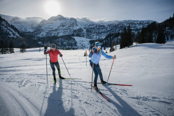 Download (4) Download (4)